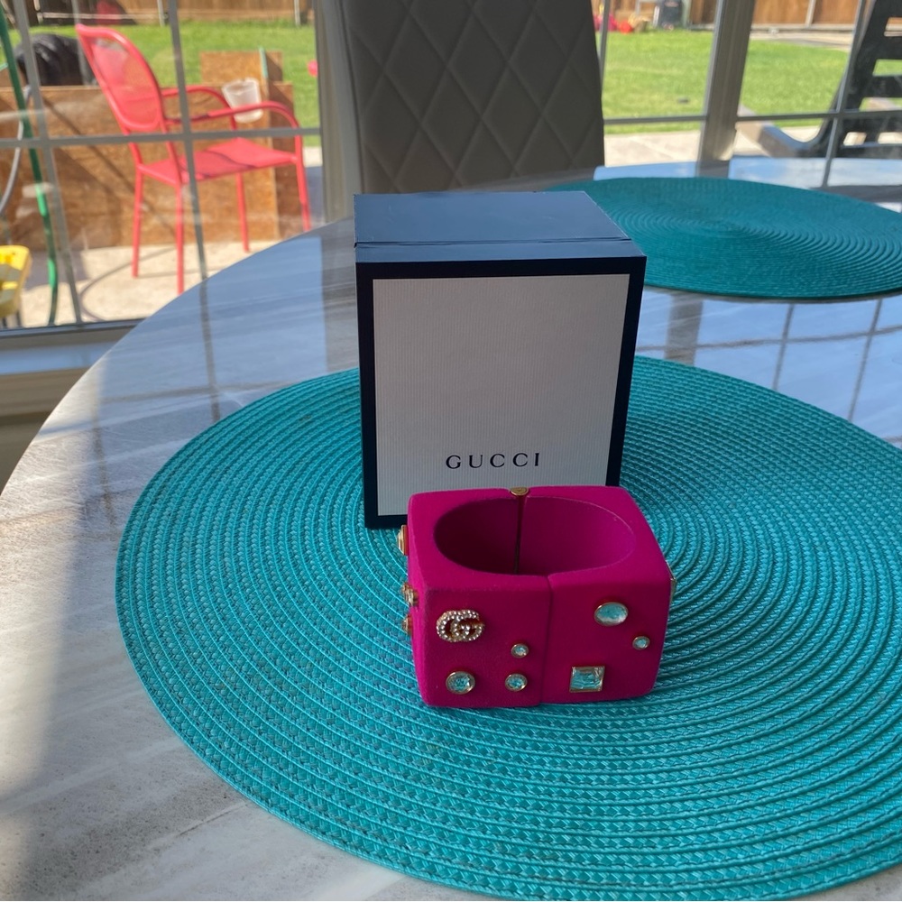 Authentic Gucci Bracelet with Jewels Fuschia Pink